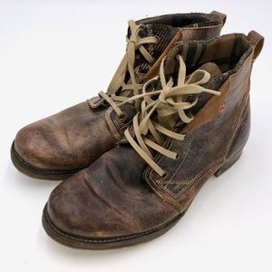Bullboxer Leather Chukka Boots